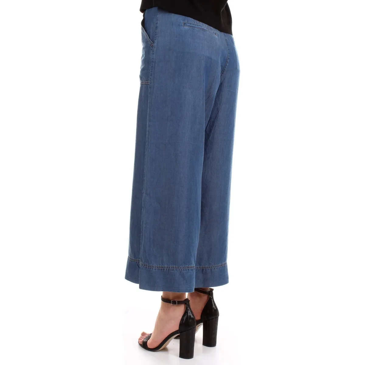 31810120 Jeans mujer Celeste