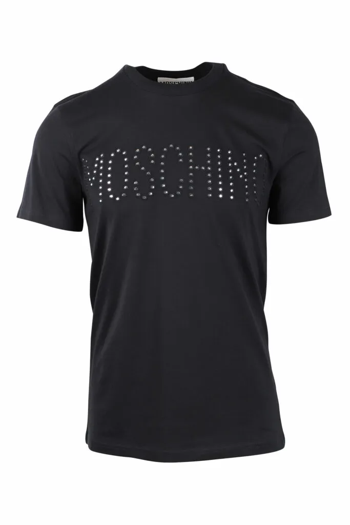 Camiseta negra con maxilogo plata