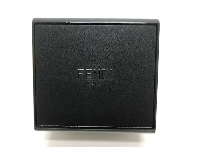Fendi 7AR894 Llavero de cuero Negro 