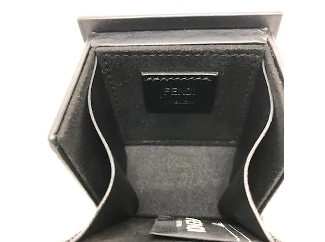 Fendi 7AR894 Llavero de cuero Negro 