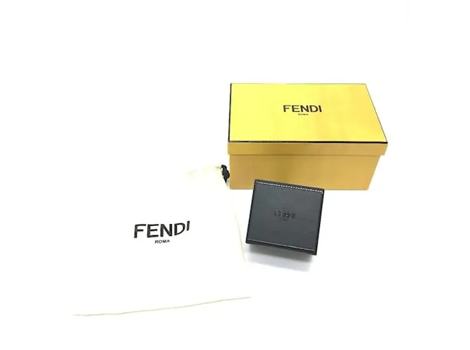 Fendi 7AR894 Llavero de cuero Negro 