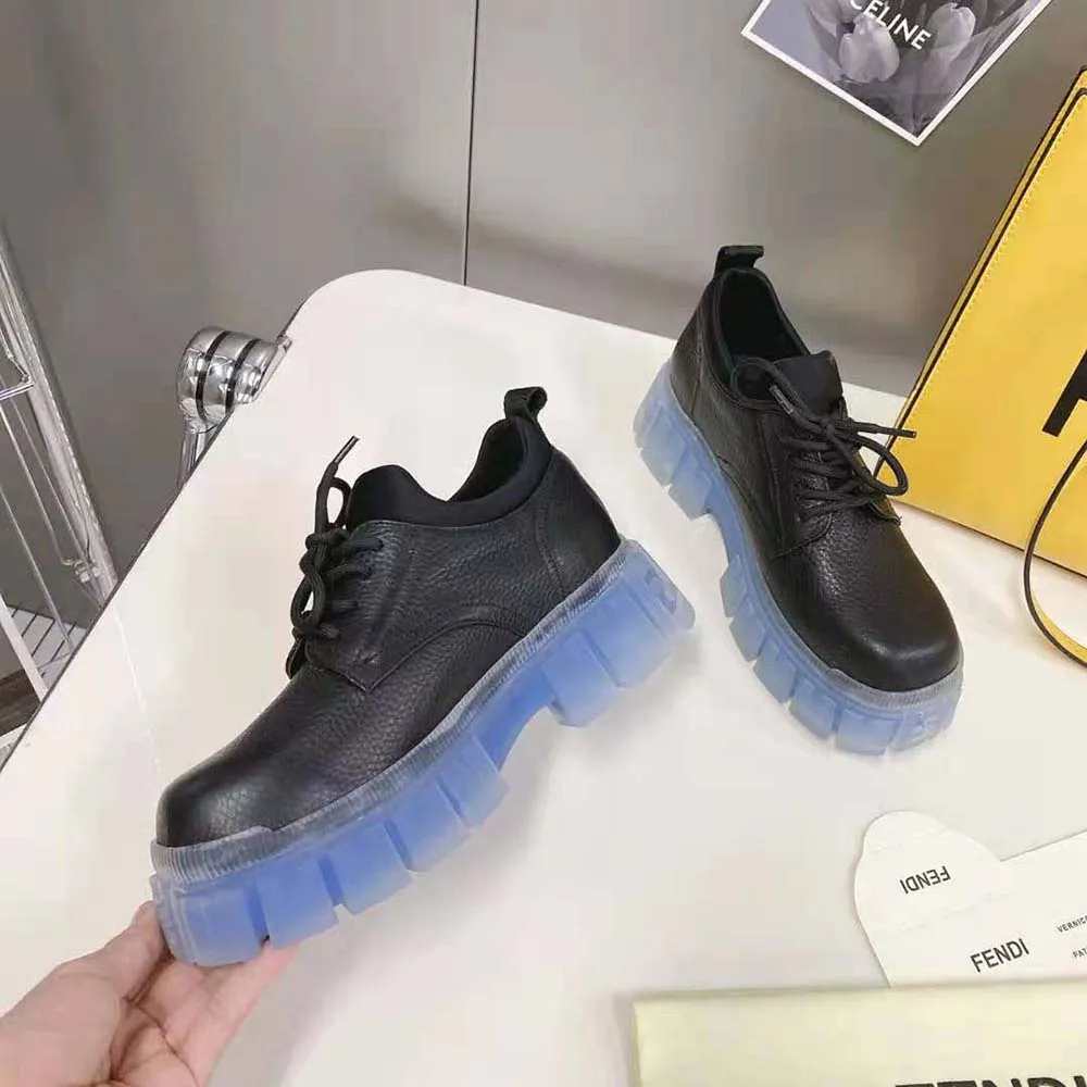 Fendi Mujer Force Zapatos con cordones de cuero negro