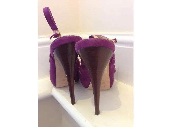 Fendi Tacones Púrpura 