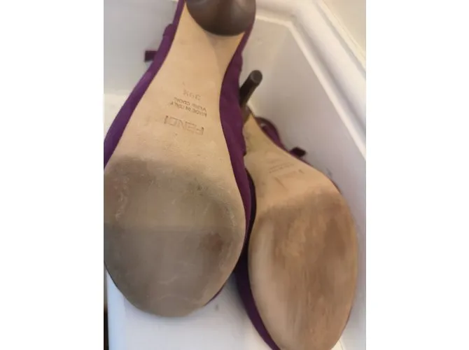 Fendi Tacones Púrpura 