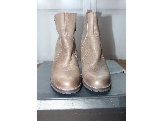 Ikks Botines Castaño 
