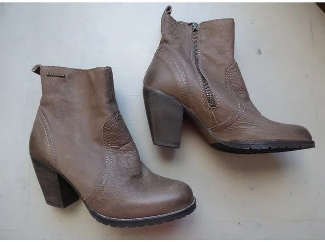 Ikks Botines Castaño 
