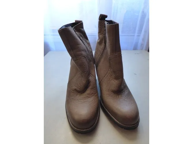 Ikks Botines Castaño 