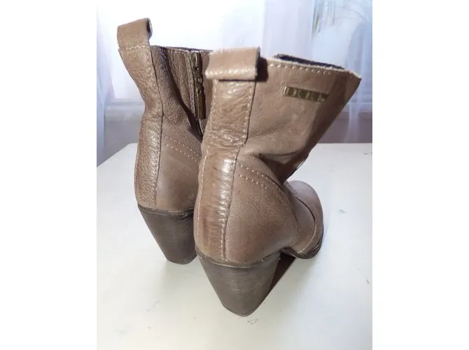 Ikks Botines Castaño 