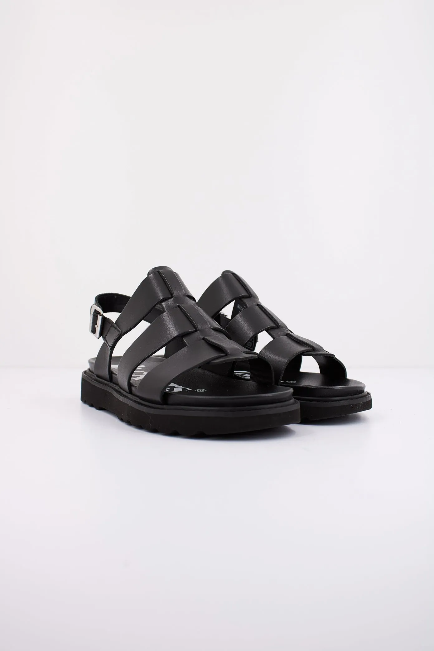 KICKERS