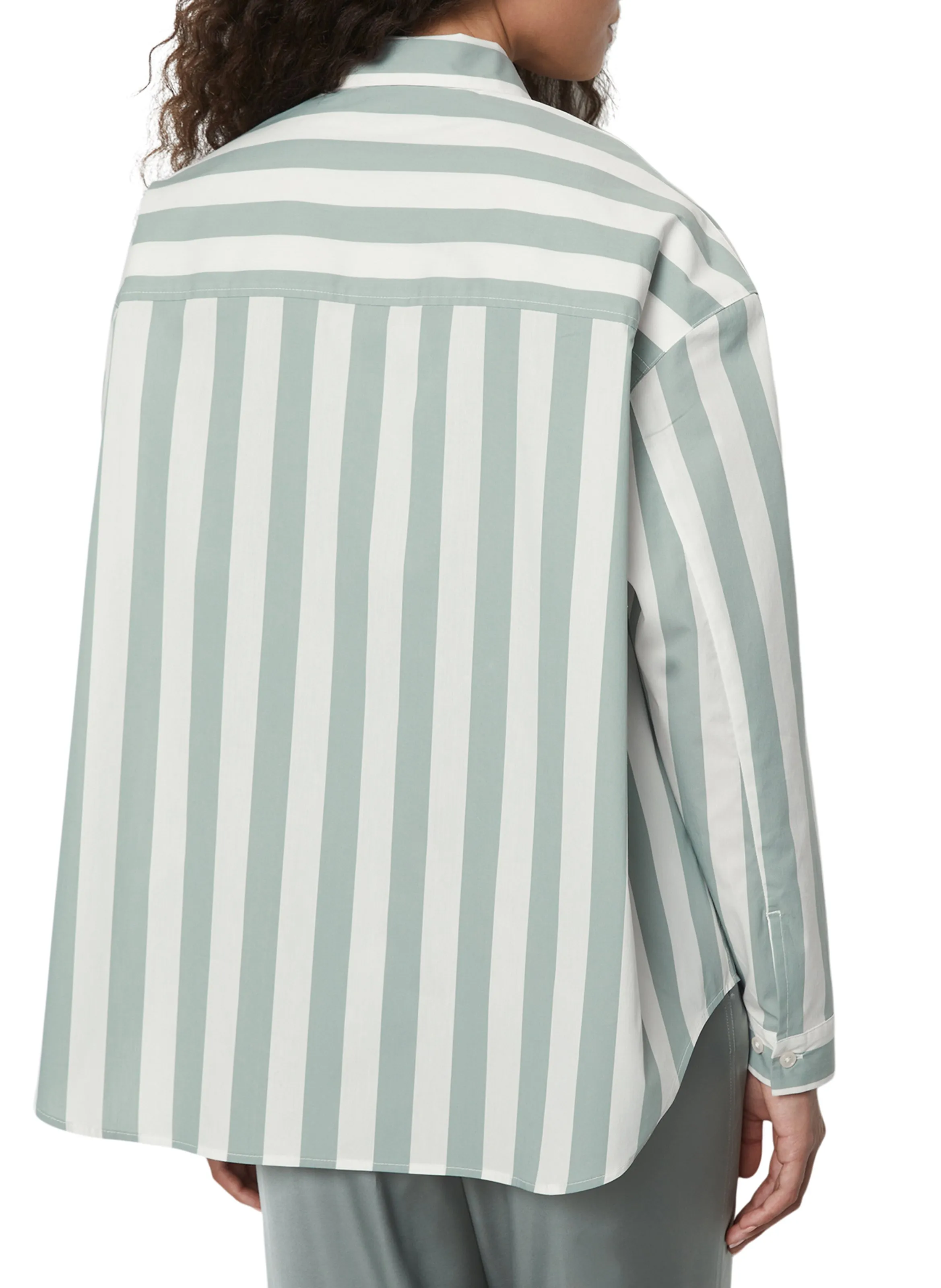 MARC O'POLO Camisa holgada de cuello clásico en algodón orgánico mezclado a rayas. en multicolor
