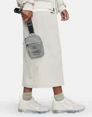 Nike Sportswear Essentials