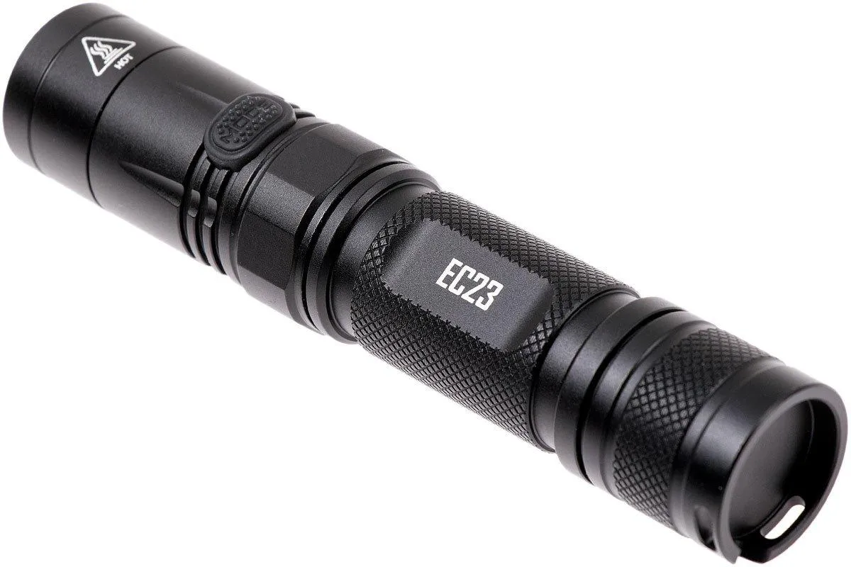 Nitecore EC23 linterna led