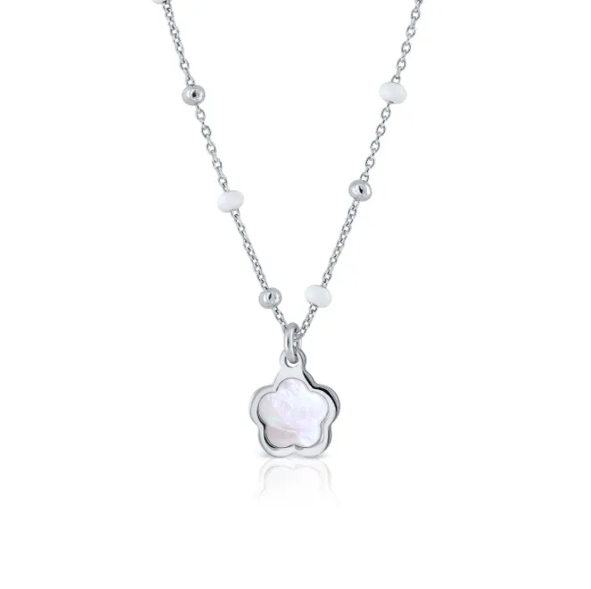PULSERA PLATA CON FLOR DE NÁCAR Y BOLITAS BLANCAS – LA PETRA