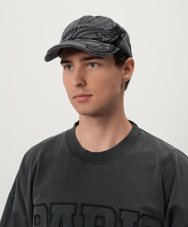 Vetements Gray cap with embroidery