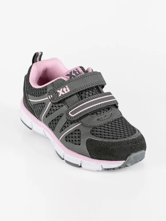 Xti Kids Zapatos de niña con rasgaduras