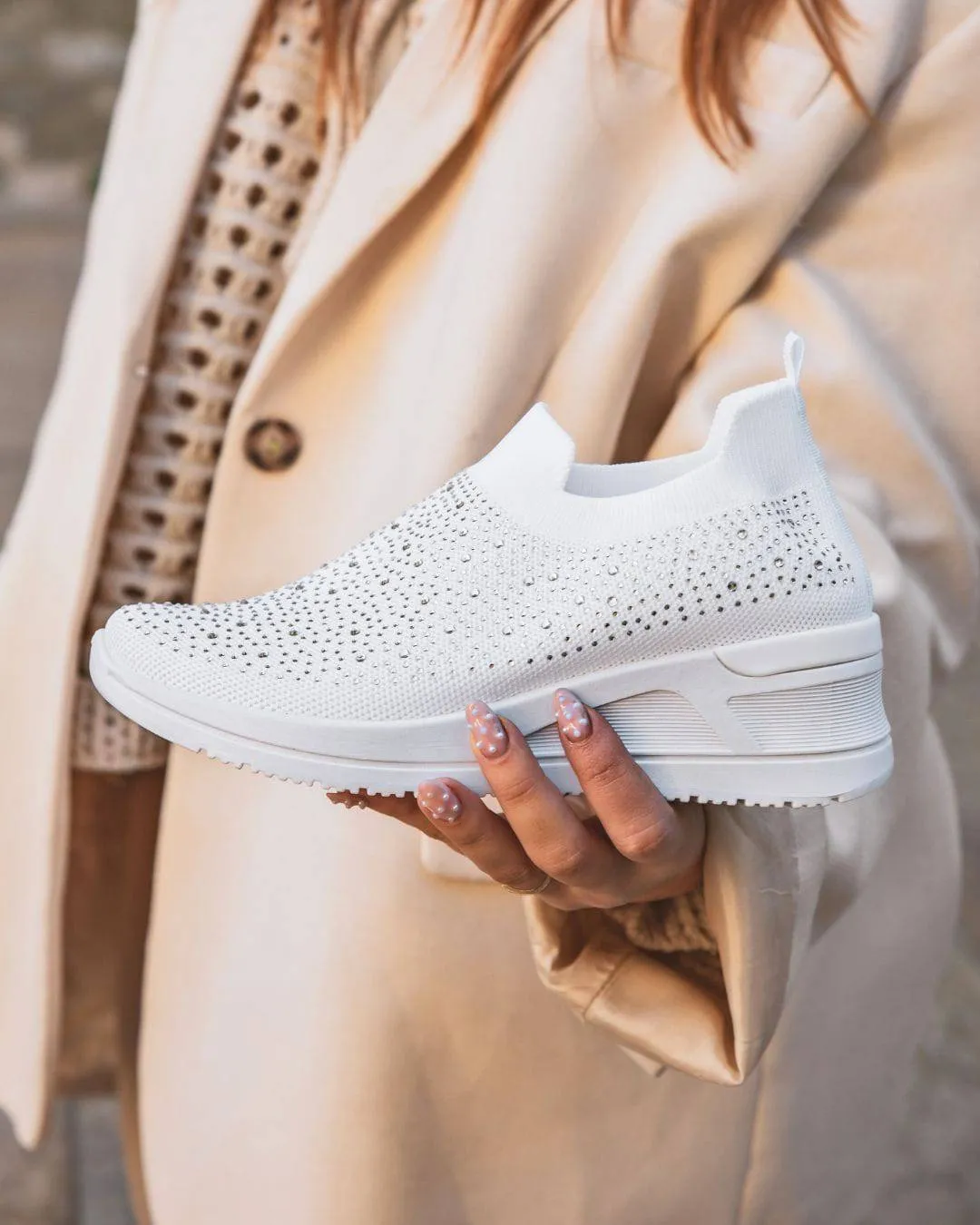 ZAPATILLAS DEPORTIVAS DE TELA BLANCA PARA MUJER  CARLEE