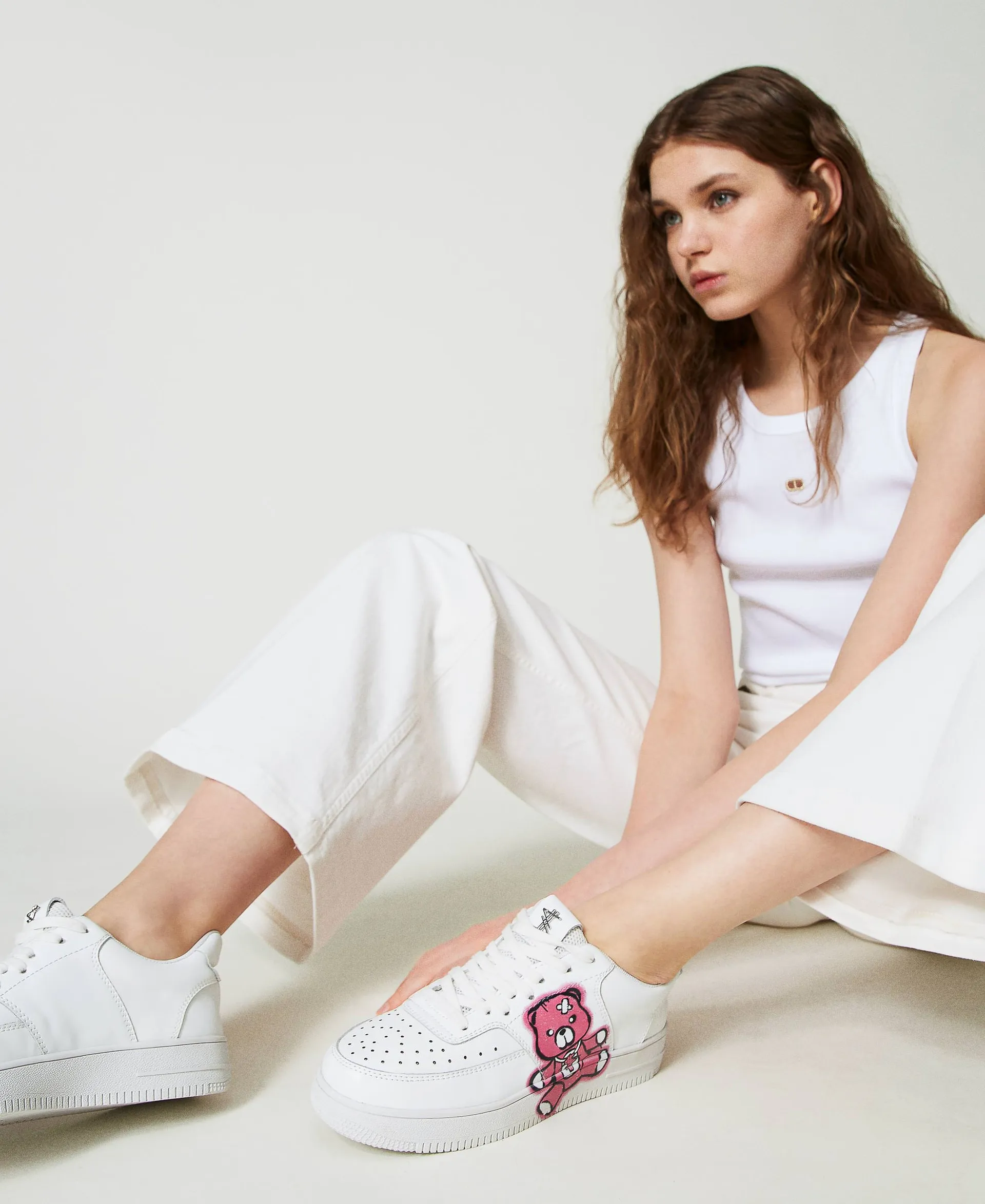 Zapatillas MYFO en piel con estampado